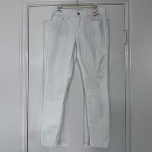 NWT- Lowrise Skinny Jean